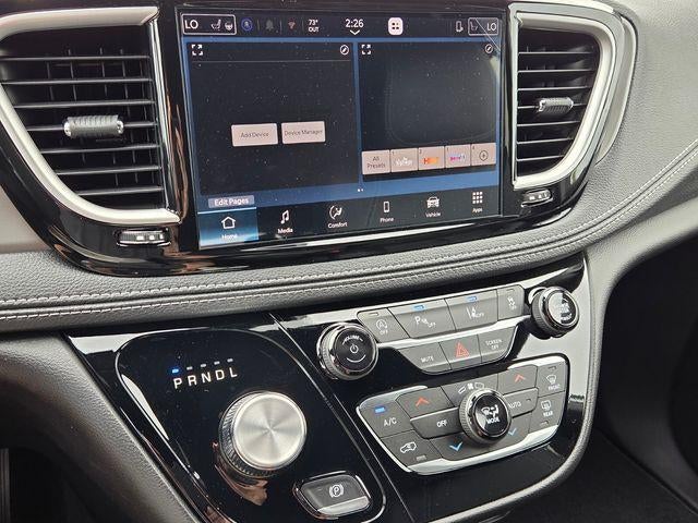 2027 Chrysler Pacifica Select FWD