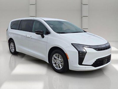 2027 Chrysler Pacifica Select FWD