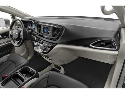 2019 Chrysler Pacifica Limited FWD