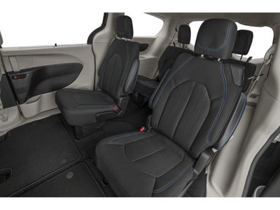 2022 Chrysler Pacifica Limited FWD