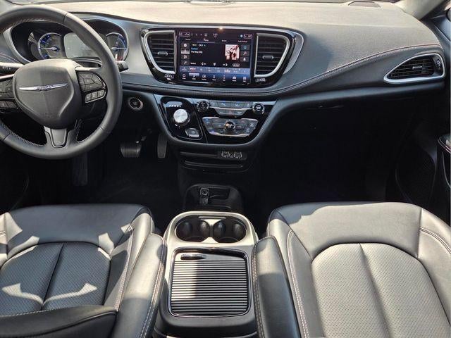 2024 Chrysler Pacifica PHEV Select - Photo 16