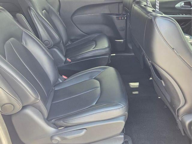 2024 Chrysler Pacifica PHEV Select - Photo 18