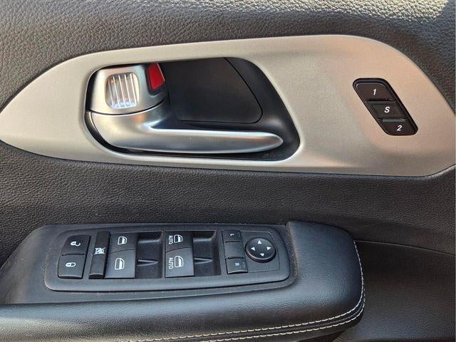 2024 Chrysler Pacifica PHEV Select - Photo 24