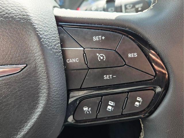 2024 Chrysler Pacifica PHEV Select - Photo 34