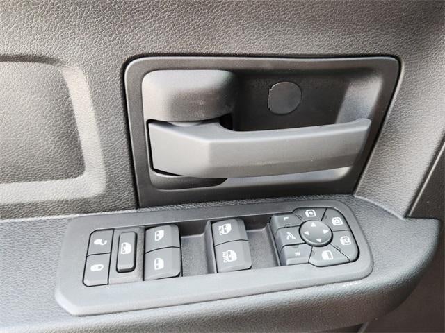 2026 RAM 2500 Tradesman 4x4 Crew Cab 6'4" Box