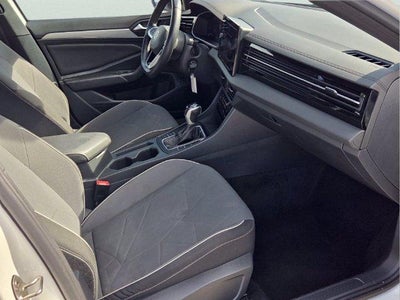 2025 Volkswagen Jetta Sport Auto