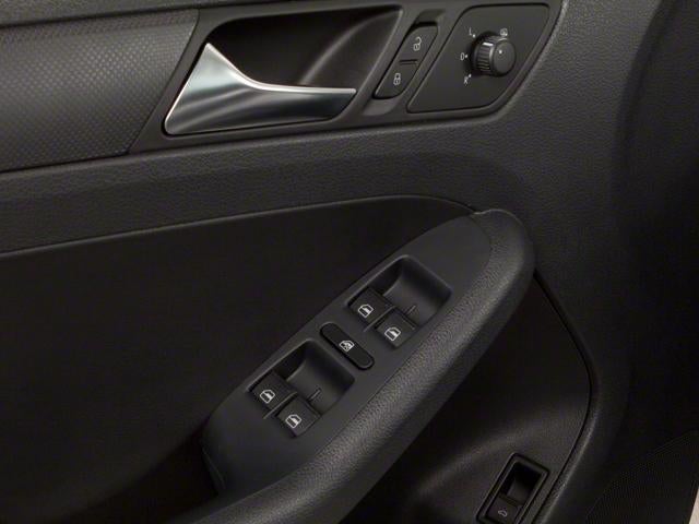 2013 Volkswagen Jetta 4dr DSG TDI Sedan