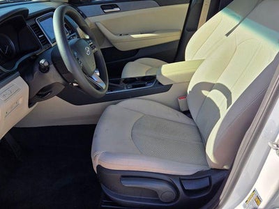 2018 Hyundai SONATA SE 2.4L