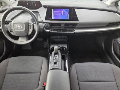 2024 Toyota Prius LE (Natl)